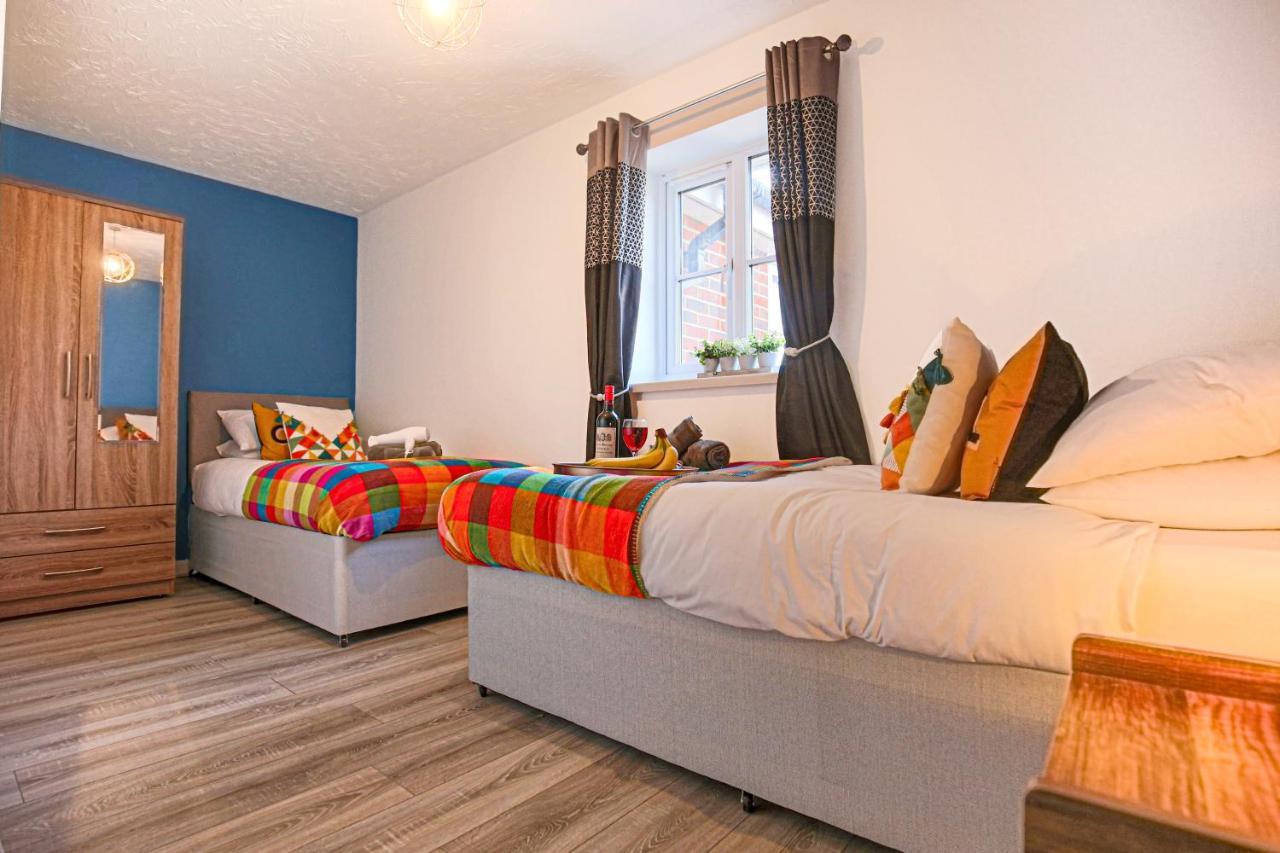 Delightful 2 Bed Apartment For Bicester Outlet Shopping By Platinum Key Properties Eksteriør bilde