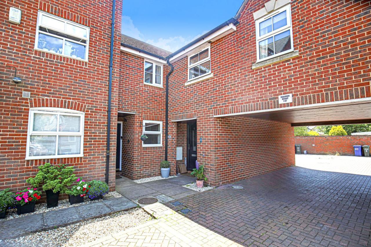 Delightful 2 Bed Apartment For Bicester Outlet Shopping By Platinum Key Properties Eksteriør bilde